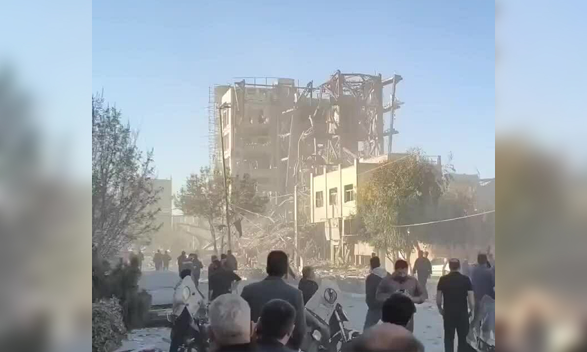 Mỹ, Israel tấn công trụ sở hội đồng bầu chọn lãnh tụ Iran