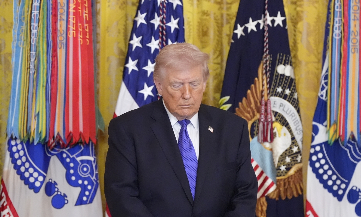 Canh bạc mạo hiểm của ông Trump ở Iran