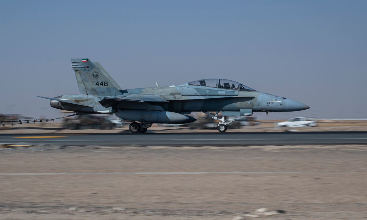 Loạt F-15 Mỹ có thể đã bị một tiêm kích Kuwait bắn hạ