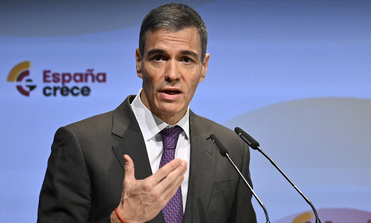 Thủ tướng Tây Ban Nha đáp trả ông Trump về xung đột Iran