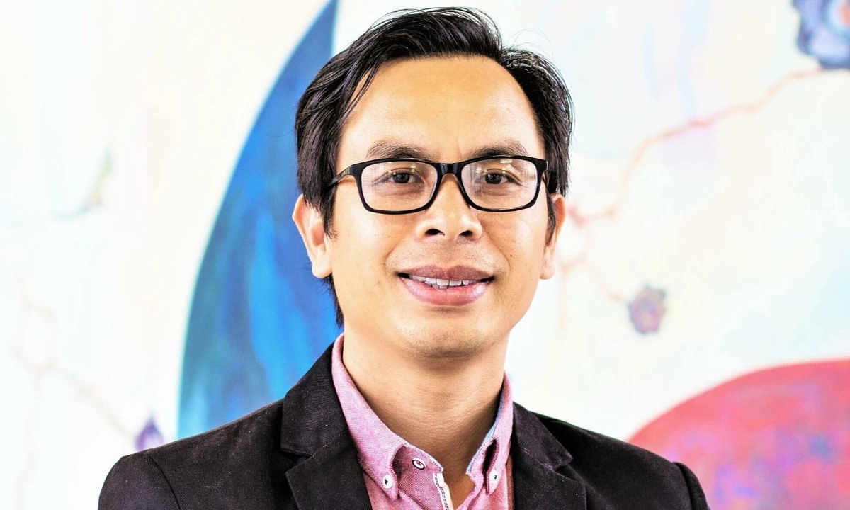 Giáo sư Việt nhận tài trợ triệu USD để tăng 'tuổi thọ' cho dây điện cao thế