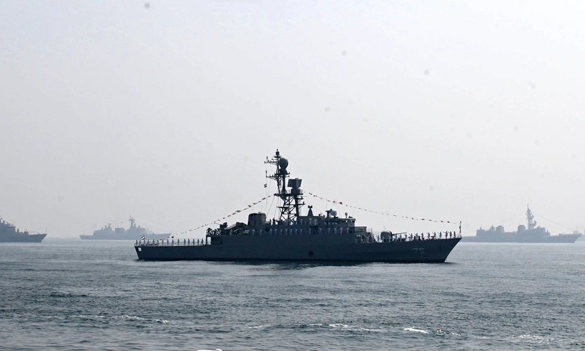 Những ngày cuối của chiến hạm Iran trước khi bị tàu ngầm Mỹ đánh chìm