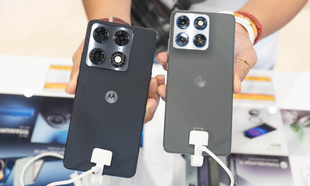 Motorola ra mắt bộ đôi smartphone siêu mỏng