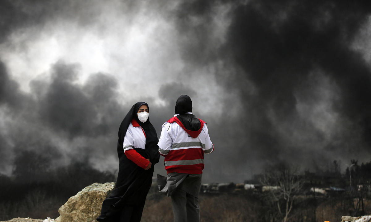 WHO cảnh báo về 'mưa đen' ở Iran