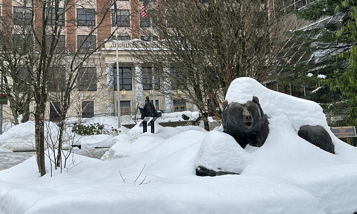 Gần như toàn bộ nước Mỹ sắp hứng thời tiết cực đoan