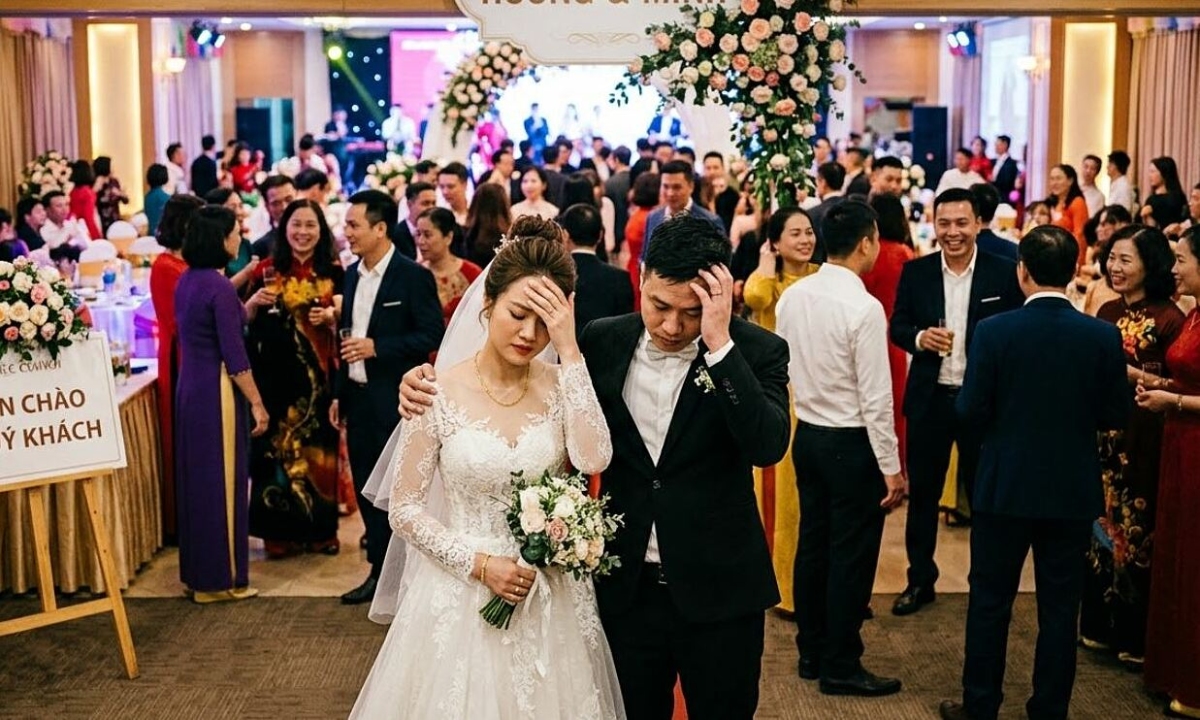 Tôi mời cưới 30 người nhưng bố mẹ tận 300 khách