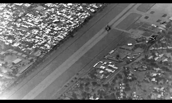 Giây phút Mỹ không kích đảo 'huyết mạch dầu mỏ' của Iran