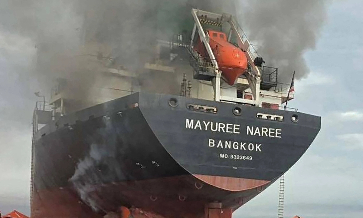 Nhiều nước từ chối cử chiến hạm hộ tống tàu dầu đi qua Eo biển Hormuz