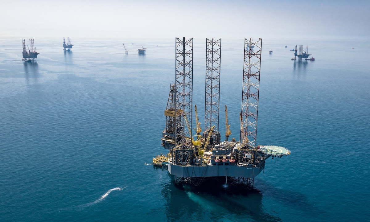 Nỗ lực của vùng Vịnh nhằm thoát phụ thuộc 'nút cổ chai' Hormuz