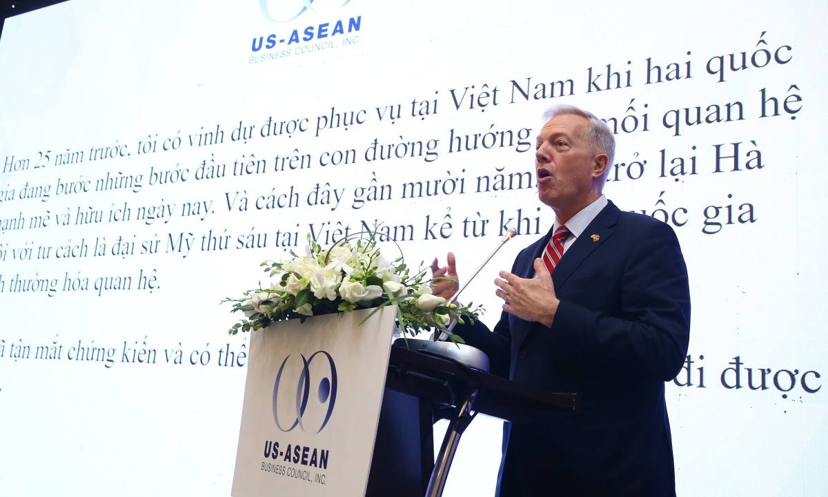 Cựu đại sứ Mỹ chia sẻ về cơ hội du học 2026