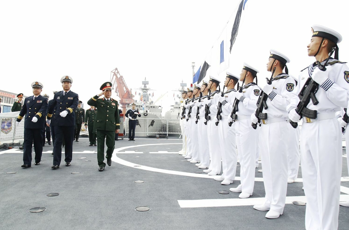 Hải quân Việt - Trung khởi hành tuần tra liên hợp trên Vịnh Bắc Bộ