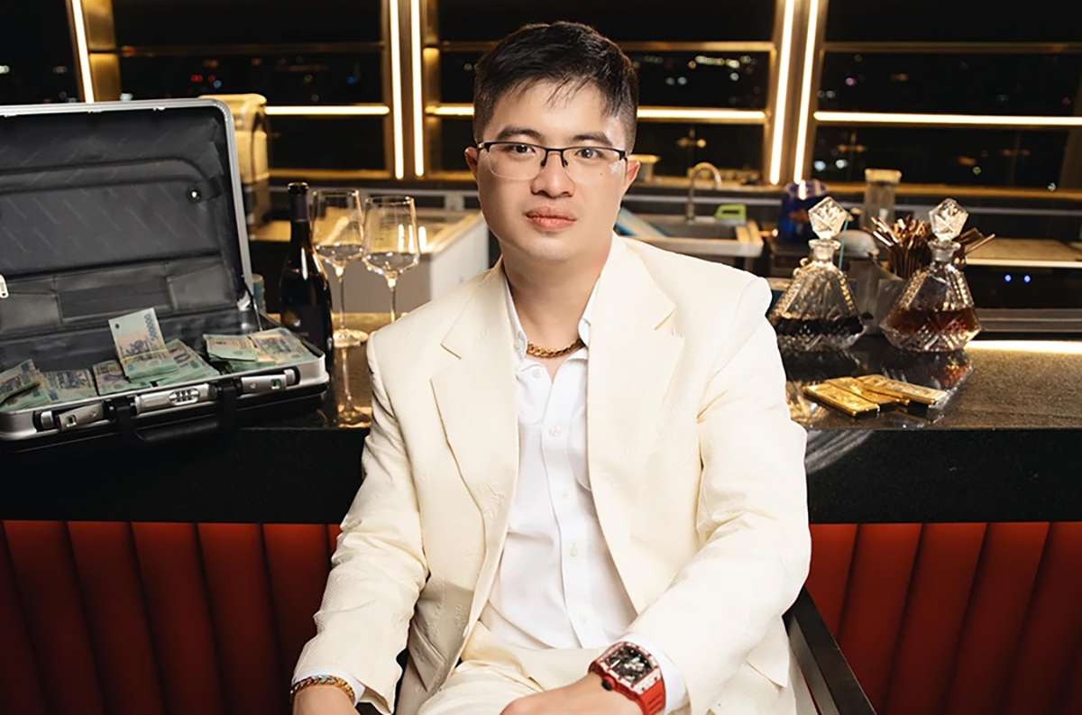 Công an thu hơn 500 miếng vàng, 41 siêu xe trong vụ án Mr Pips