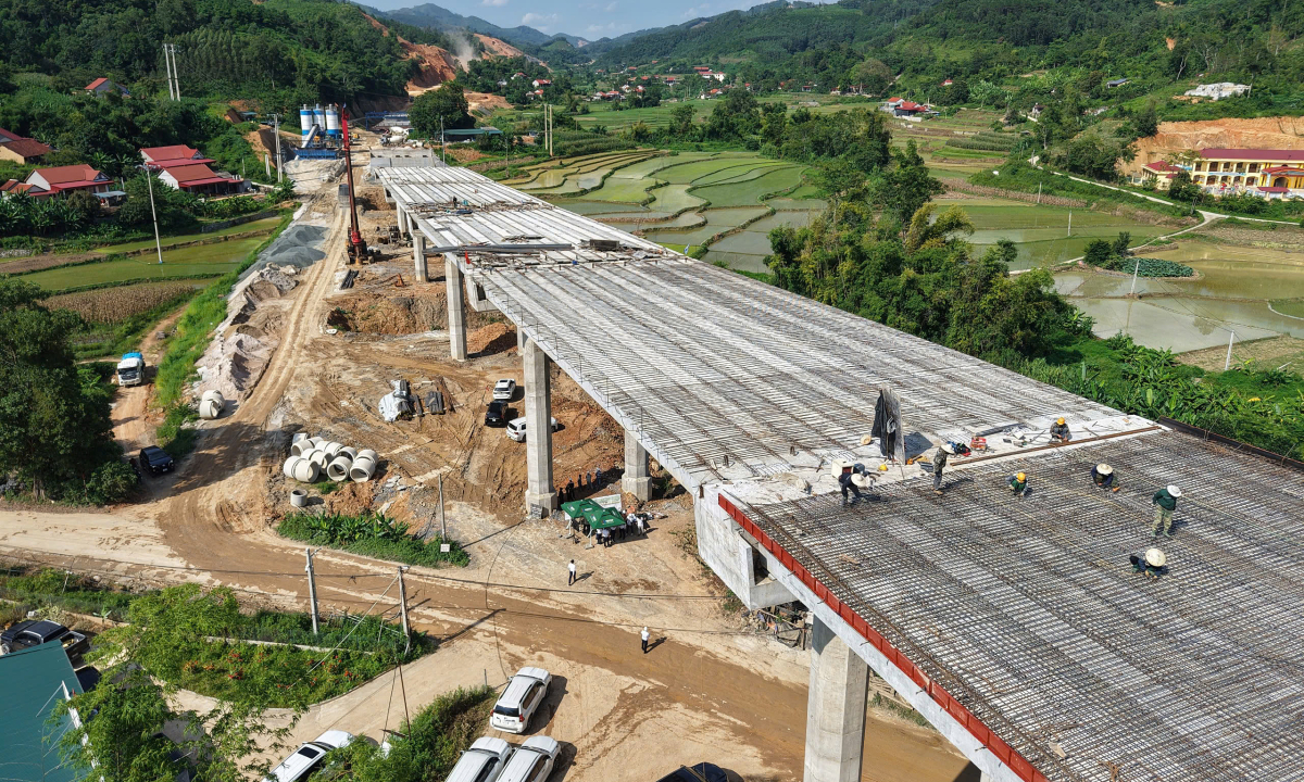 Nhà thầu gồng mình khi giá vật liệu xây dựng leo thang