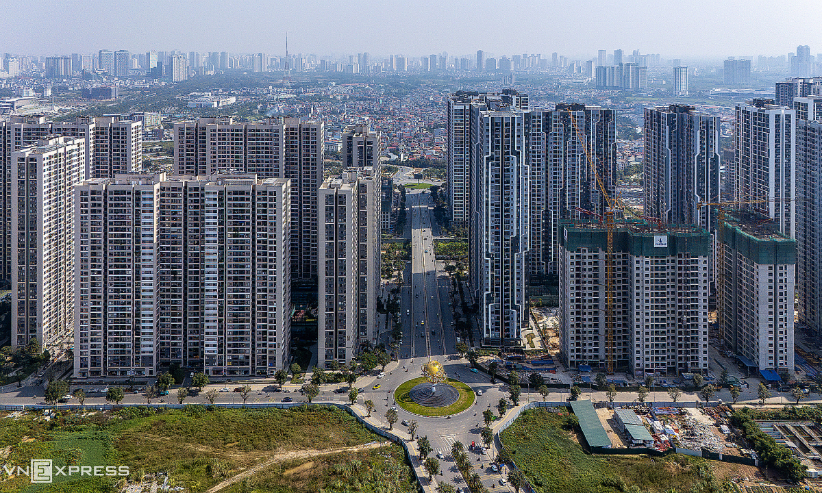 Nghịch lý chung cư mới đua tăng giá dù hàng chuyển nhượng giảm nhiệt