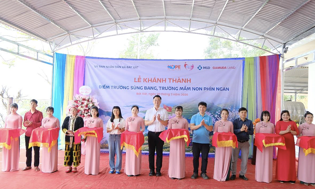 Trẻ mầm non Sùng Bang có trường mới