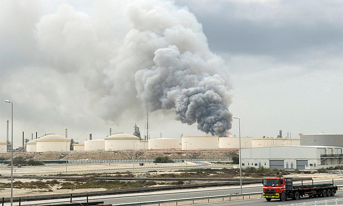 Iran đe dọa 'xóa sổ hạ tầng năng lượng' ở Trung Đông