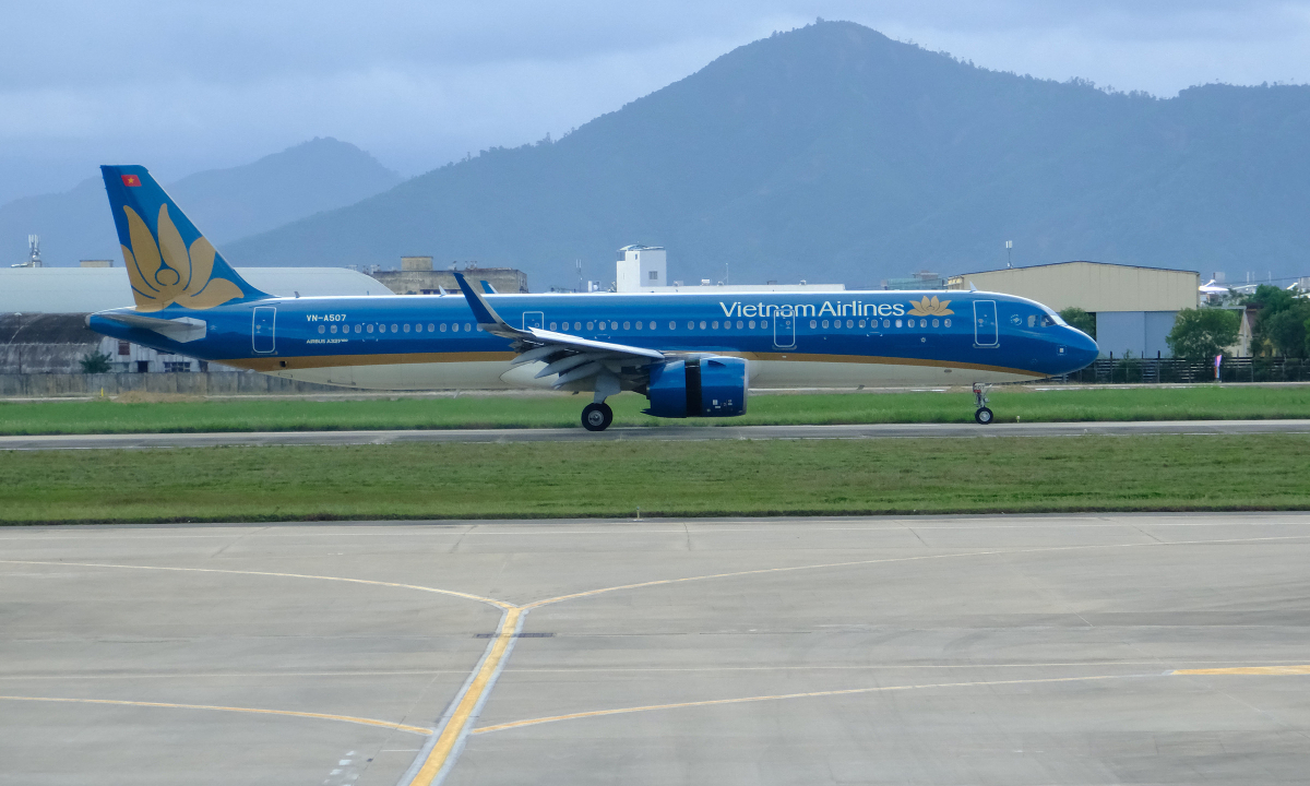 Hàng không cắt giảm chuyến bay nội địa do thiếu nhiên liệu