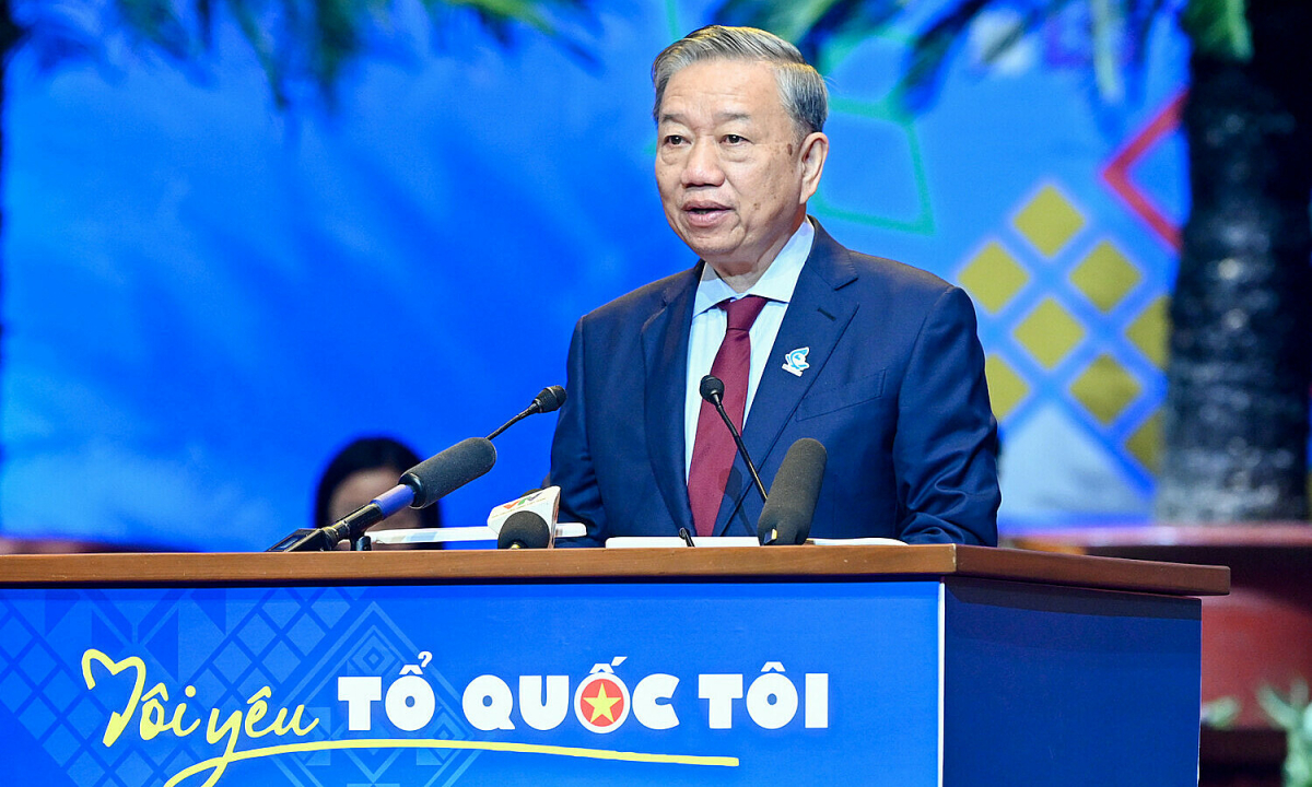 "Thanh niên yêu nước thời đại mới là chinh phục đỉnh cao khoa học - công nghệ"