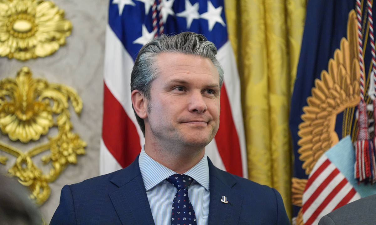 Bộ trưởng Hegseth: Cường kích A-10 đang oanh tạc tự do ở Hormuz