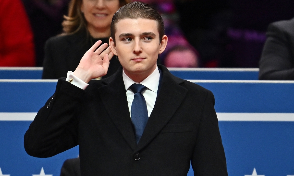 Thẩm phán Anh khen Barron Trump 'cứu mạng bạn từ xa'