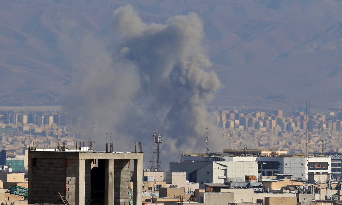 Iran tố Mỹ - Israel tấn công đại học ở Tehran