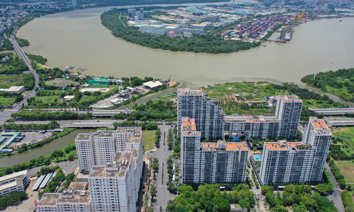 Kinh tế Xã hội Hạ tầng Bất động sản Du lịch Chung cư TP HCM tiếp tục tăng giá