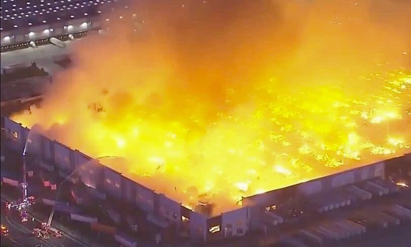 Cháy kho giấy vệ sinh phục vụ 50 triệu người ở California