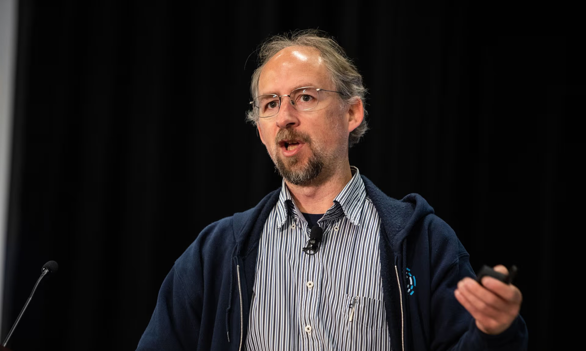 Thông tin danh tính "cha đẻ" Bitcoin rộ trở lại