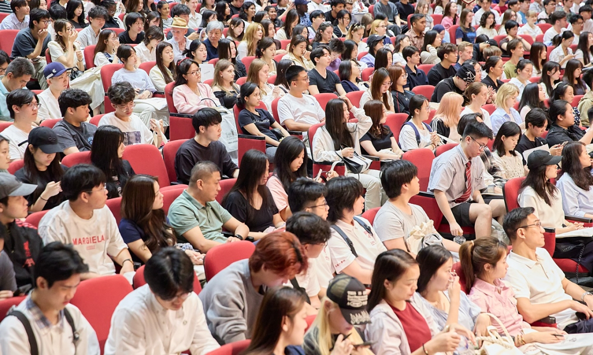 AI đang khiến sinh viên "na ná nhau"