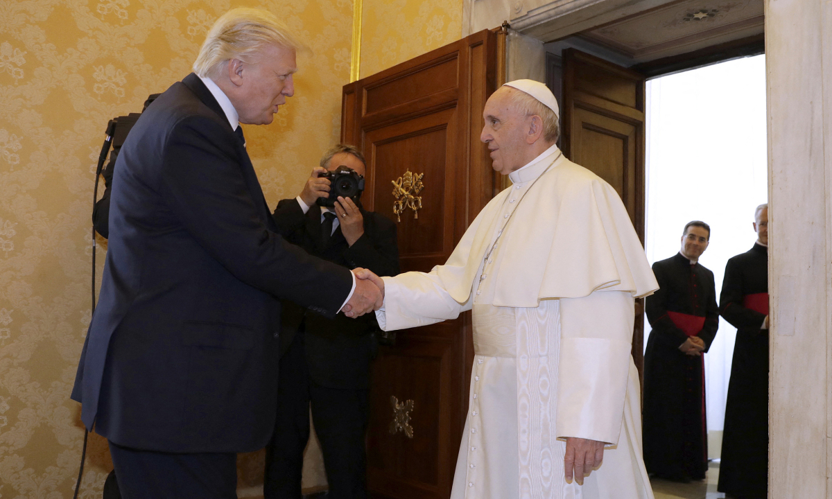 Những lần tổng thống Mỹ bất đồng với giáo hoàng