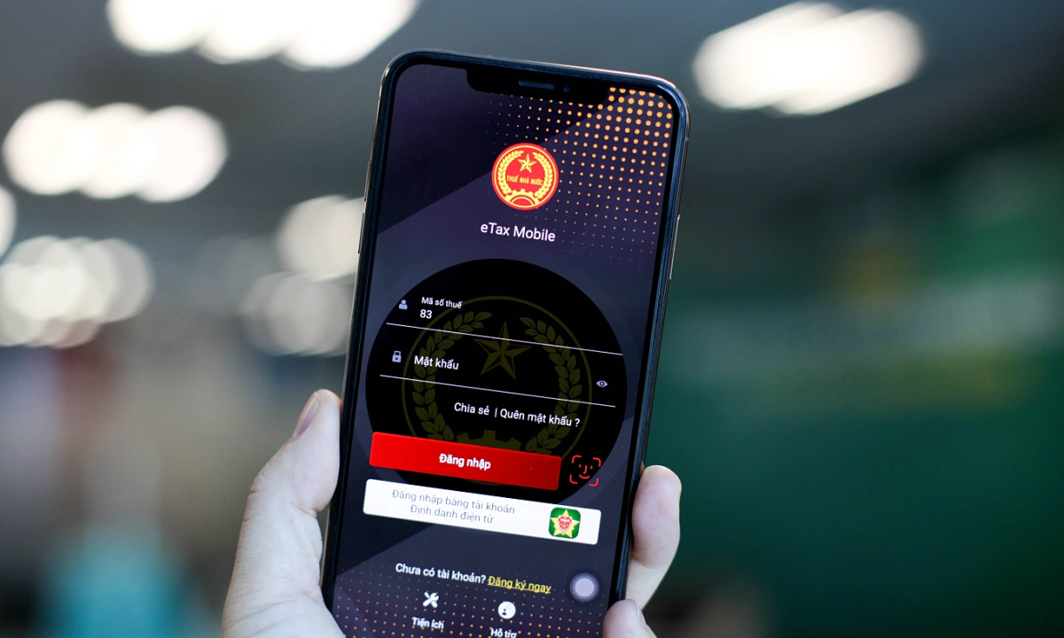 Người kinh doanh phải thông báo số tài khoản ngân hàng qua app eTax trước 21/4?