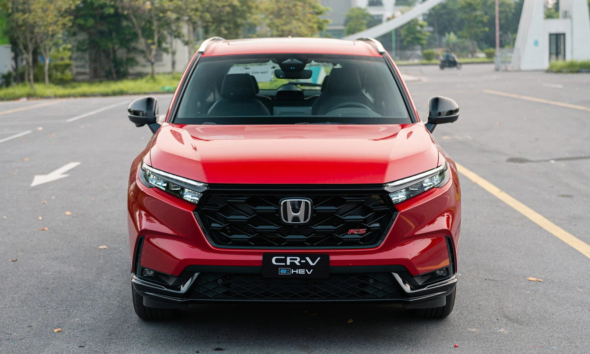 Trong hai phút biết hết về Honda CR-V hybrid lắp ráp trong nước