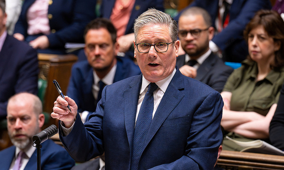 Thủ tướng Anh tuyên bố 'không nhượng bộ' trước sức ép từ ông Trump