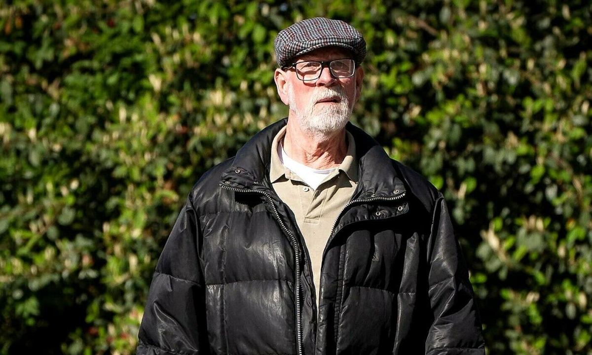 Cụ ông đổ bột giặt vào ao hàng xóm vì đàn cá 'quá ồn'