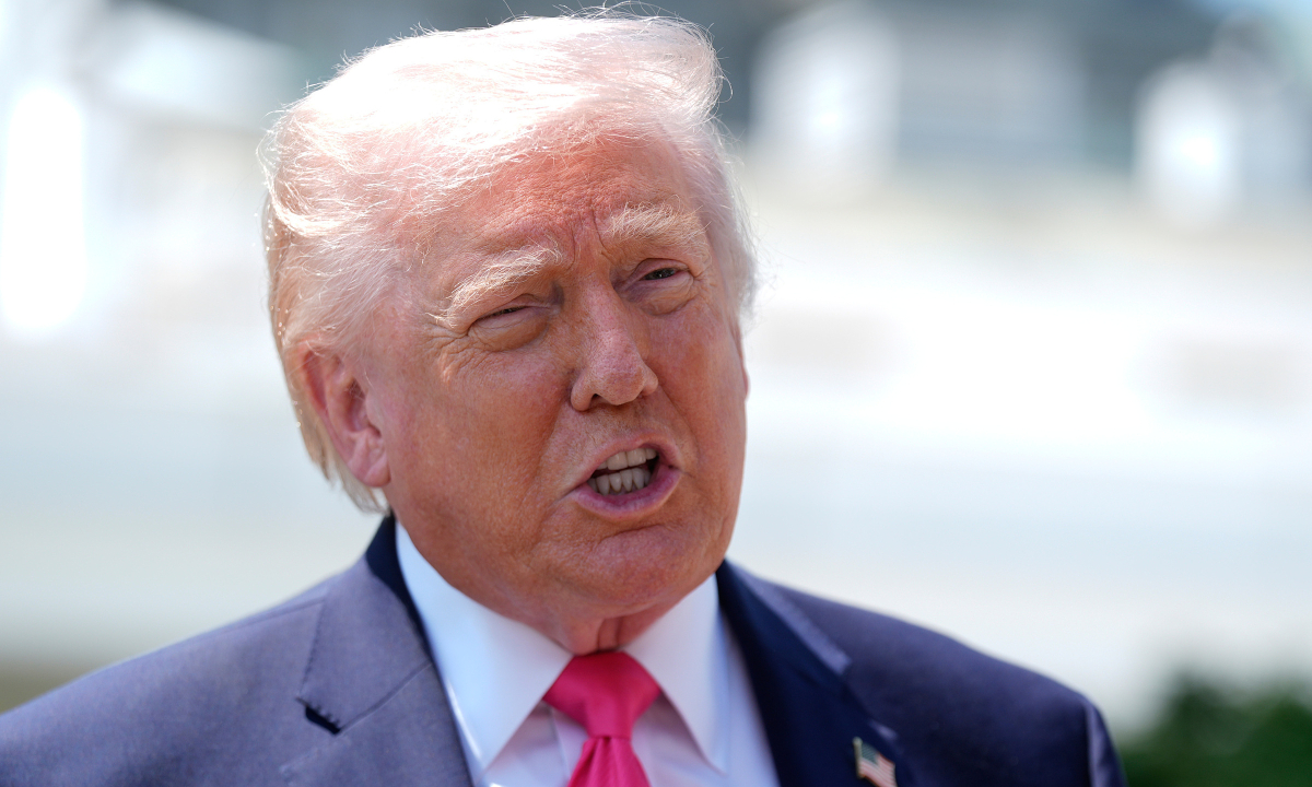 Ông Trump: Mỹ cấm Israel ném bom Lebanon