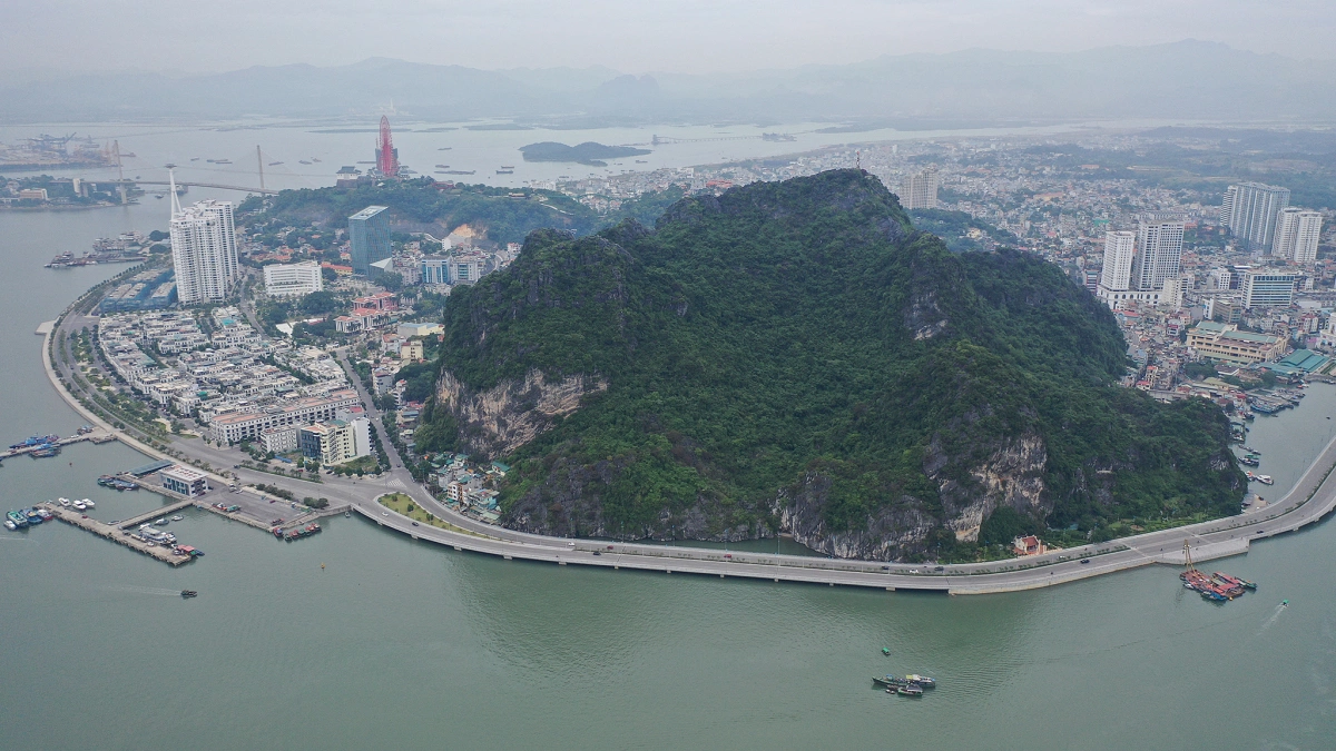 Kinh tế Xã hội Hạ tầng Bất động sản Du lịch Hơn 2.300 căn nhà của Vingroup tại dự án Hạ Long Xanh đủ điều kiện mở bán