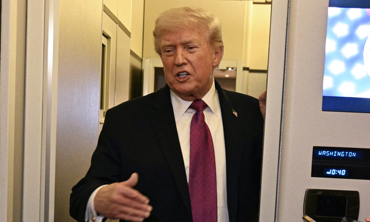 Ông Trump: Mỹ đang đàm phán, nhưng có thể không kích Iran trở lại