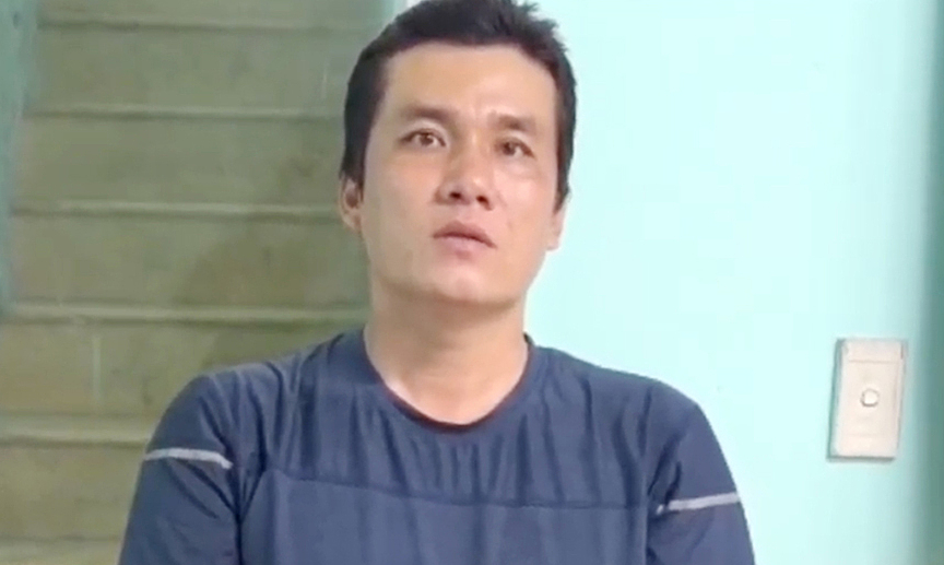 Dùng gậy 3 khúc đánh tới tấp thanh niên sau va chạm giao thông