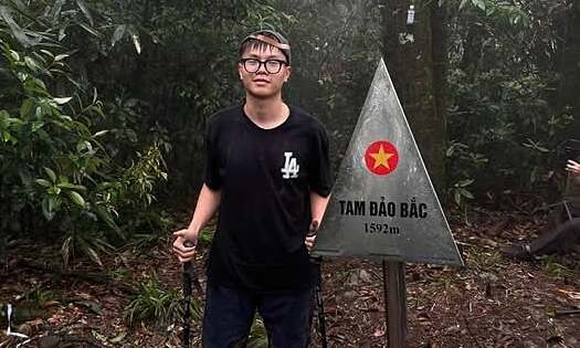 Hơn 100 người đang tìm nam sinh mất tích trên núi Tam Đảo