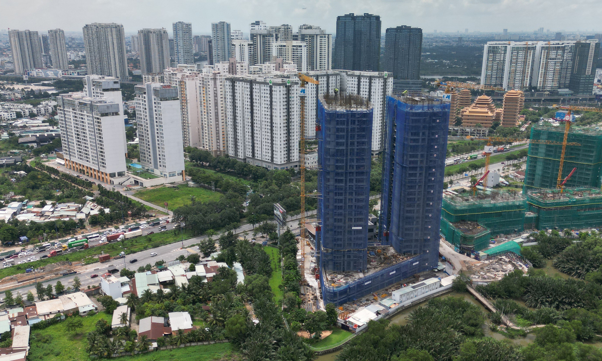 Nhiều dự án bất động sản lo chậm tiến độ vì 'tắc vốn'