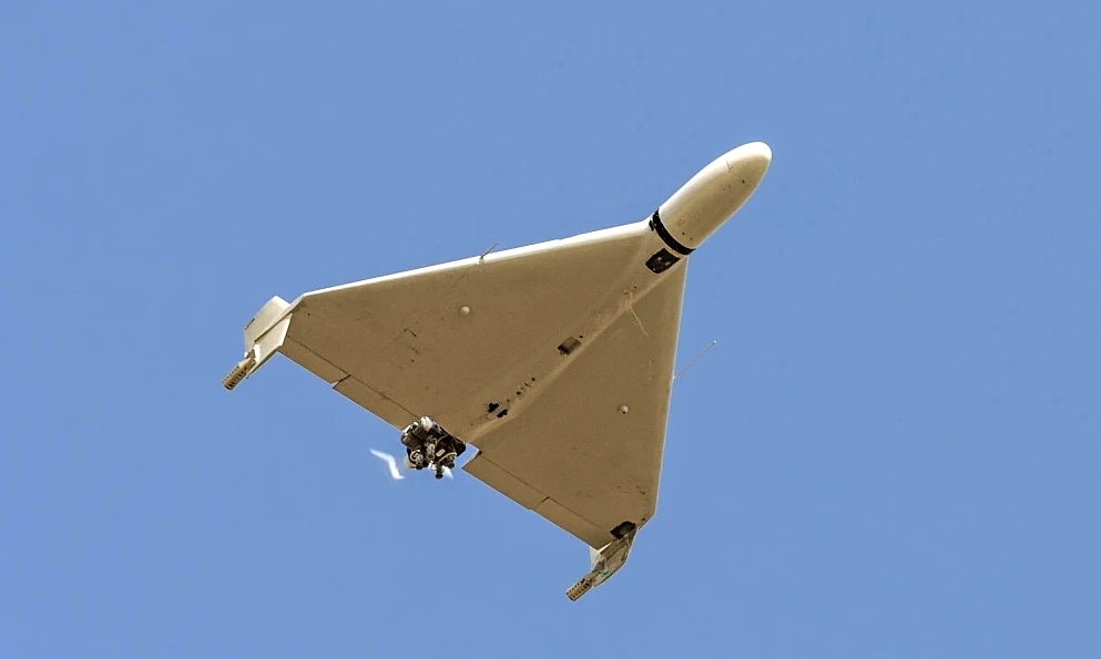 Iran tuyên bố phóng UAV tập kích tàu chiến Mỹ