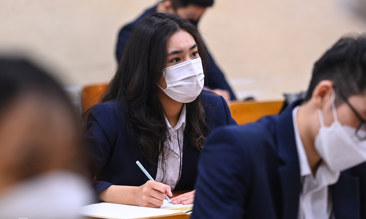 'Đầu tư 1,2 tỷ học đại học nhưng ra trường lương 8 triệu đồng'