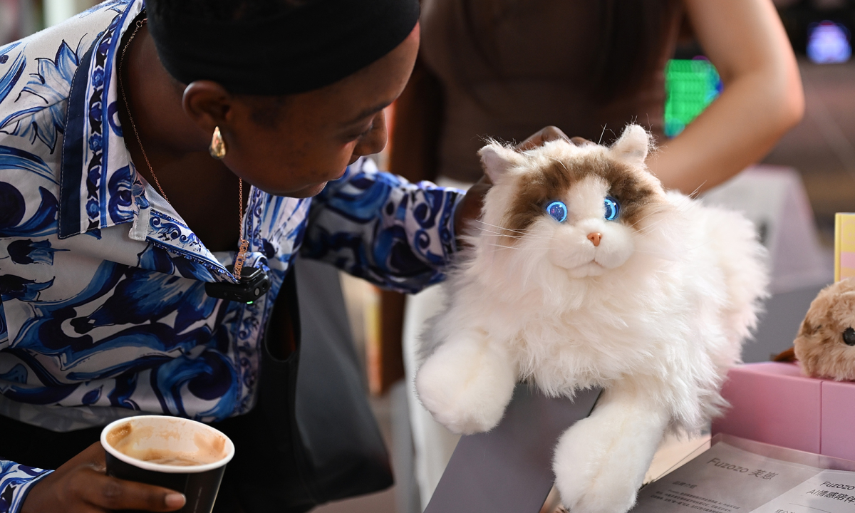 Xu hướng 'công nghệ chữa lành' tại Trung Quốc