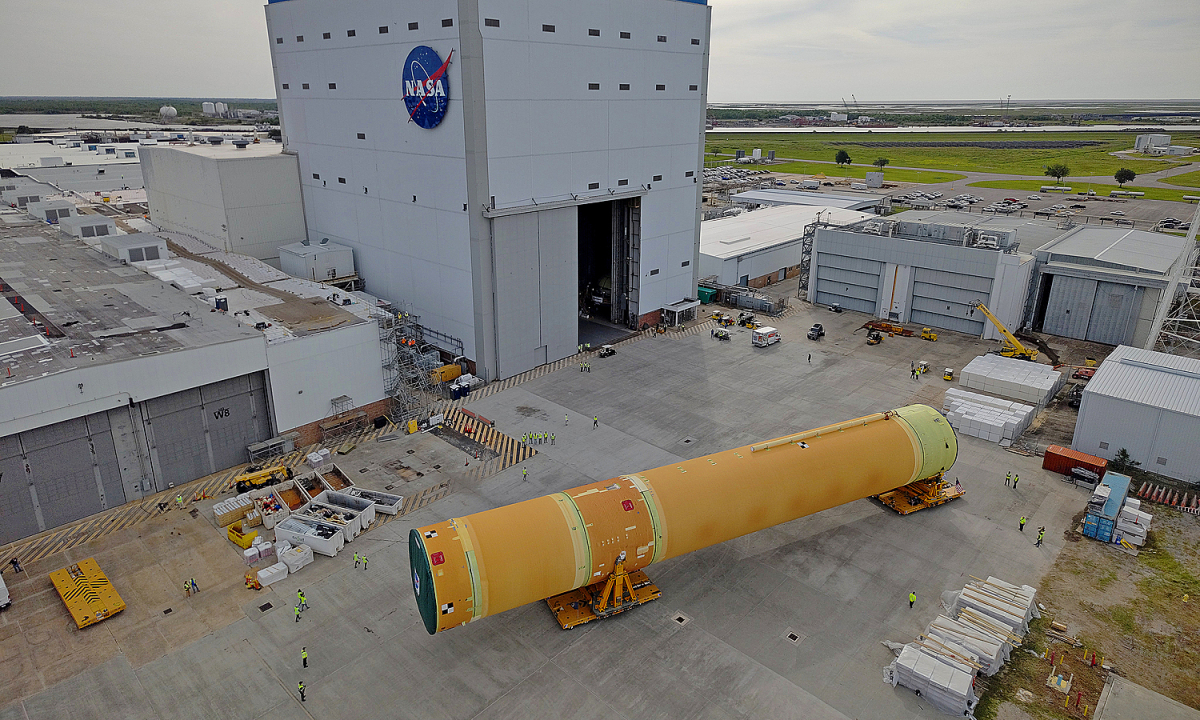 NASA hé lộ tầng lõi tên lửa cho nhiệm vụ Artemis III