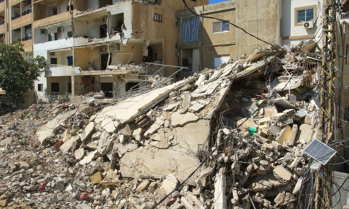 Hezbollah phóng loạt rocket, cáo buộc Israel phá lệnh ngừng bắn