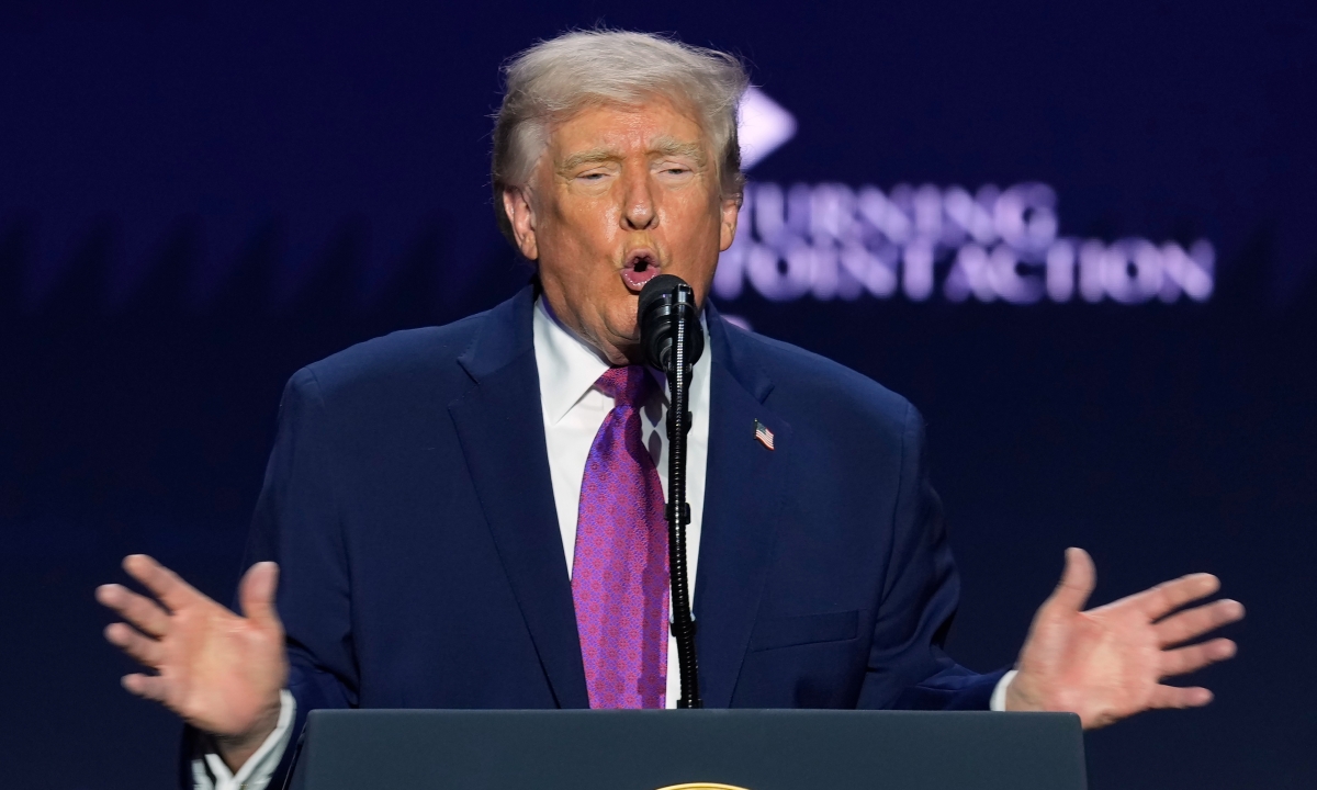 Ông Trump ra lệnh 'hủy diệt tàu Iran rải thủy lôi' ở Hormuz