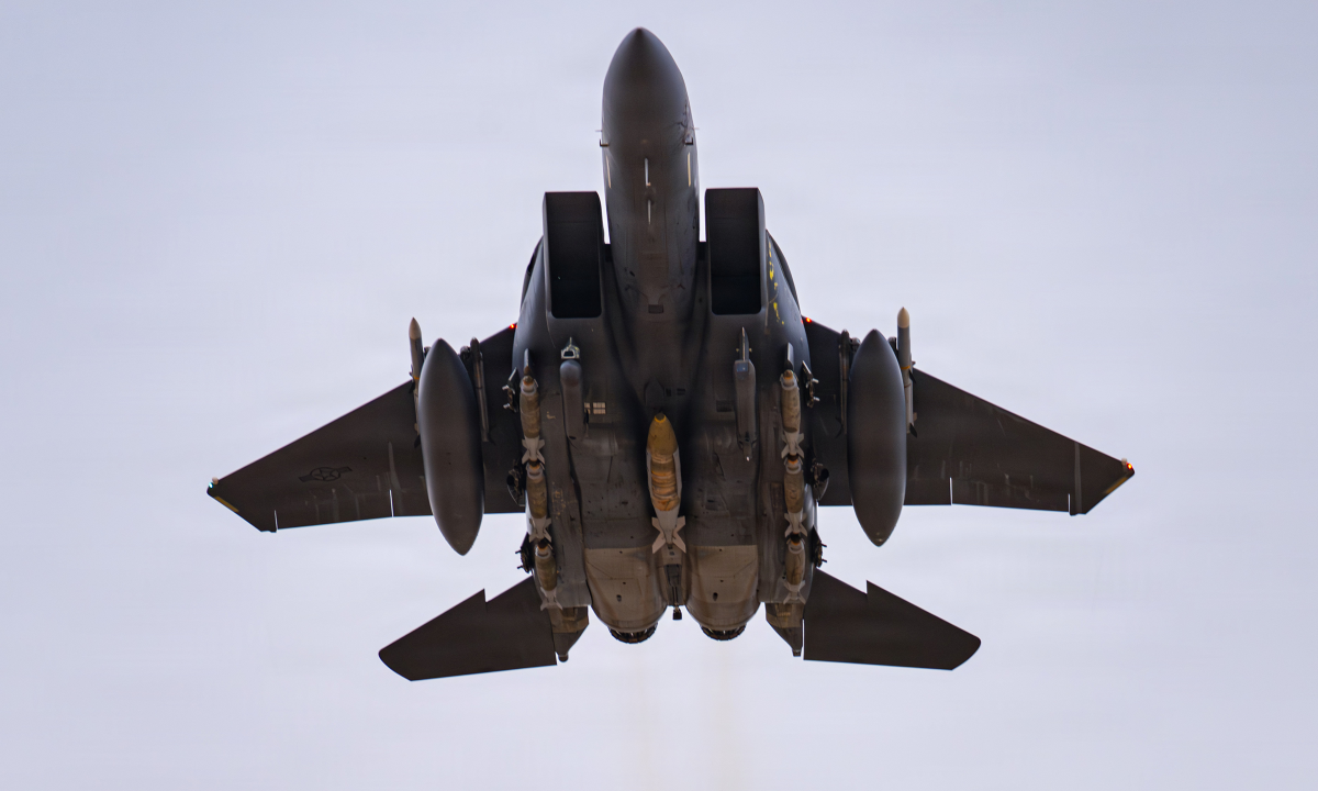 Công nghệ bí mật có thể giúp CIA tìm phi công F-15 bị Iran bắn rơi