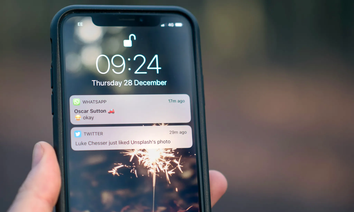 Apple ra bản cập nhật iPhone chặn FBI trích xuất dữ liệu