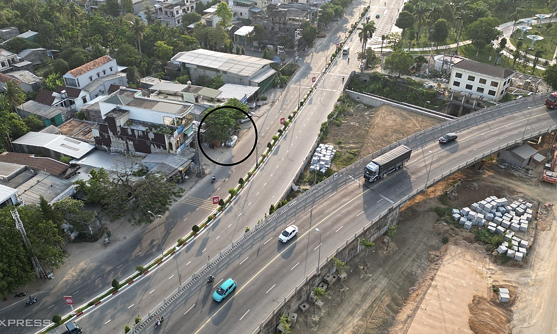 Căn nhà trong vụ 'hai bên tranh giành cùng kêu cứu' được đấu giá thế nào