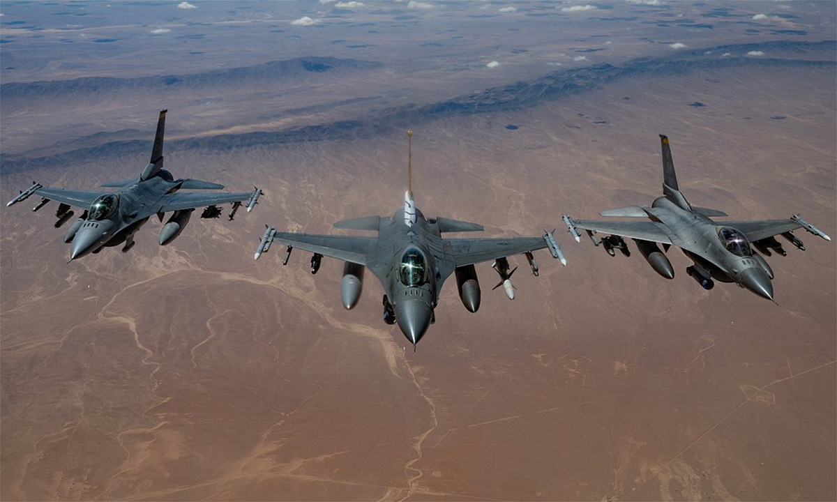 Mỹ 'lên kế hoạch tấn công bờ biển Iran' sau lệnh ngừng bắn